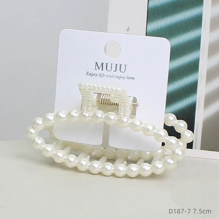 Korean Pearl Hair Claw Clip for Women – Mermaid Retro Temperament Shark Clip (7.5cm)