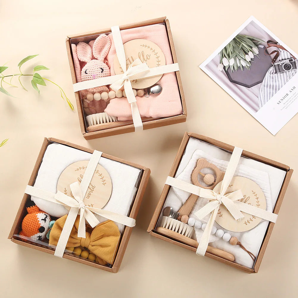6pcs Animal Rattles Gift Box New Design Wooden Crochet Lion Bells Music Teething Bracelet Pacifier Dummy Clips Baby Products Toy