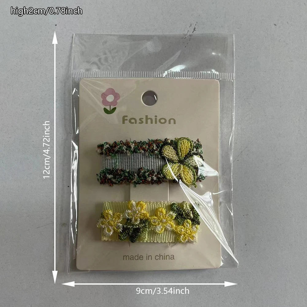 Vintage Tweed Bow Duckbill Clip — Embroidered Lace, 8cm